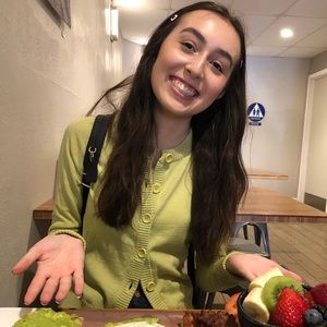 Meet your Posher, Hannah